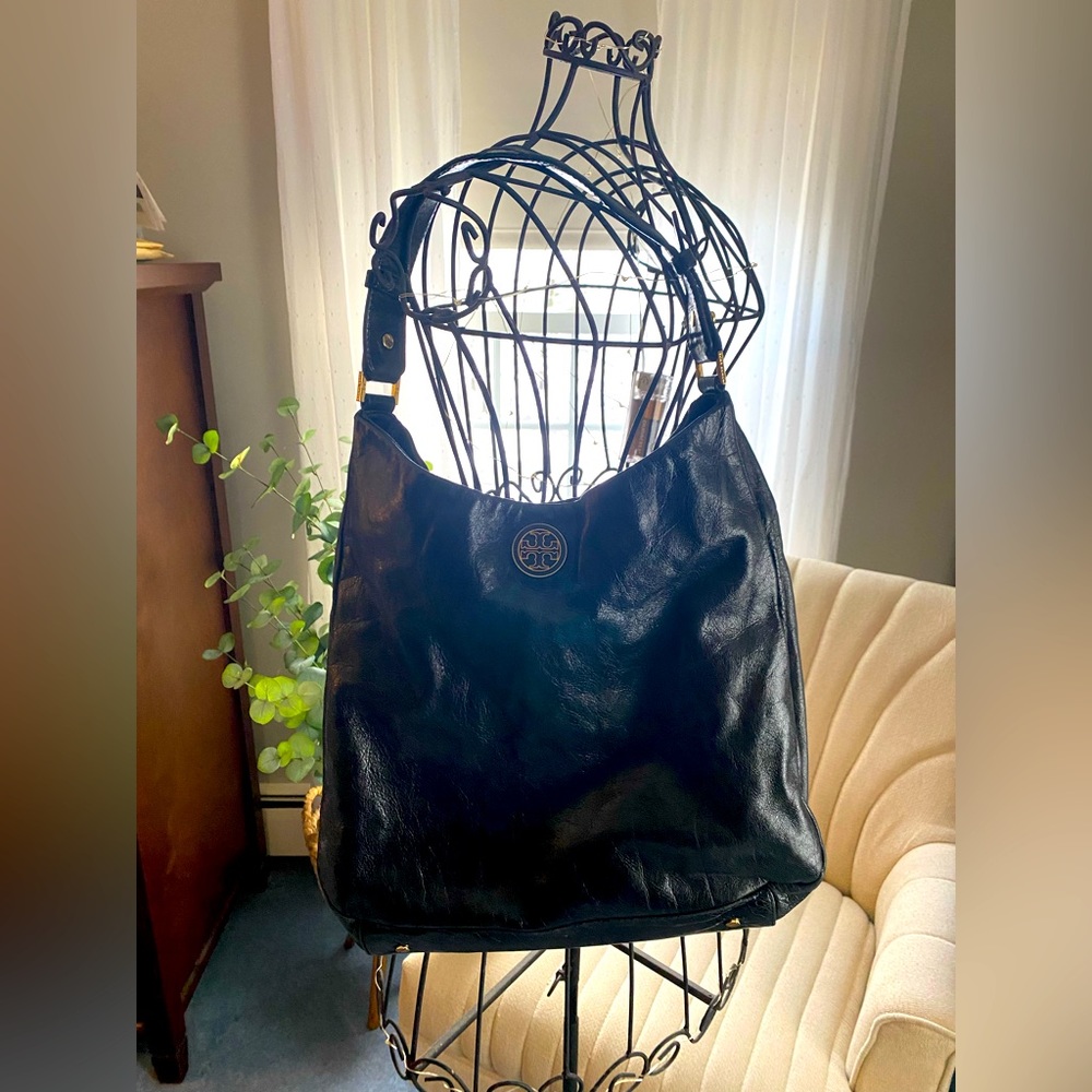 Tory Burch Hobo style